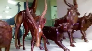 Аэропорт Момбаса   Кенийские сувениры - Mombasa Airport - Kenyan souvenirs