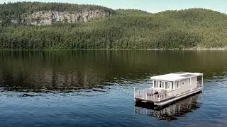 Summer's Peaceful End | Houseboat Living