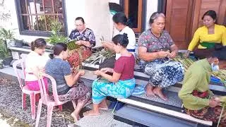 H-1 Upacara pernikahan Ni Kt Julianita dengan dia ...dia siapa???