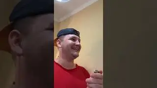 Прикурил Батьку😂