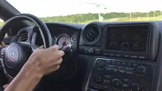 Driving my friends Alpha 9 Nissan GTR 900HP