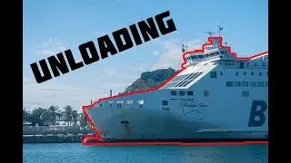 Unloading of a ROPAX Ferry the Alhucemas de Balearia