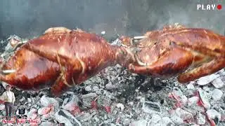 Gà Quay Than Lá Mác Mật Lên Màu Vàng Cánh Gián