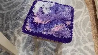 Коврик из остатков пряжи.
