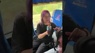 Вы поёте великолепно! Проверили вокальные способности гостей фестиваля — и остались в восторге.