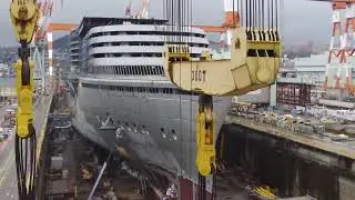 Процесс сборки круизного судна  за несколько минут