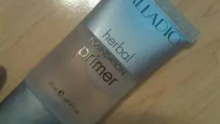 Palladio Face Primer vs. Smashbox Photofinish