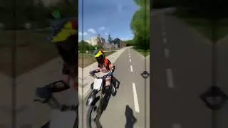 Лето, дети, электробайки! #motorcycle#motovlog#shortsvideo#butchbike#funny#enduro#pitbike#music