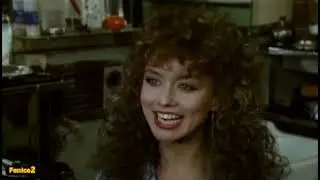 Fa anche la manicure - Johnny Dorelli, Gloria Guida e Pippo Santonastaso