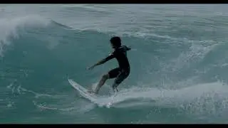 GABRIEL MEDINA - HAWAII WAVE 02