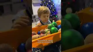 Не віддає іграшки