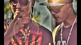 GEO Y LUÍ - ( ELLA SE LUCE )