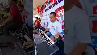 Dangdutan dulu dong 😎 