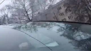 Белгородский студент прокатился на капоте иномарки