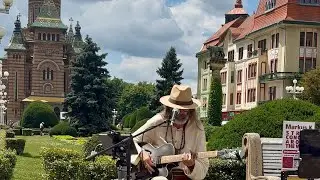 Busking in Timisoara Romania - ‘Gypsy Queen’ & ‘In Awe’