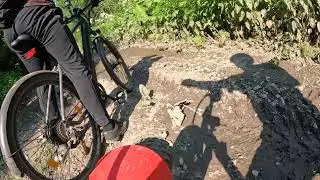 Грязевой дрифт на китайском электро велике