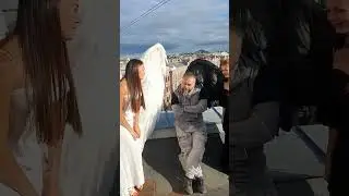 Сложный выбор фотографа. Когда сразу 2 модели уговаривают на ню. Кого же выбрать ? 