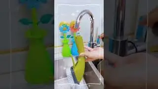 Kitchen cleaning brush