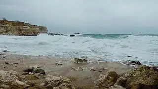 Шторм в Голубой бухте