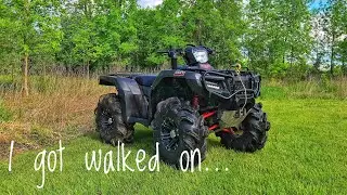Yamaha Grizzly spanks Can Am & Honda, ATV Mudding