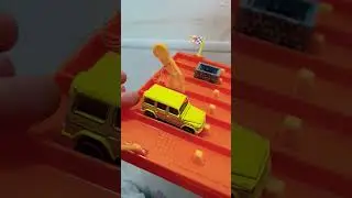 Вагонетка Майнкрафт против Mercedes Gelandewagen