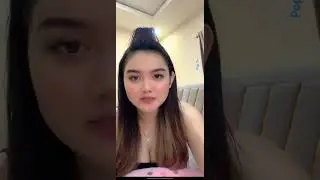 Aunty Gemoy is so cute.. She's comfortable up there.