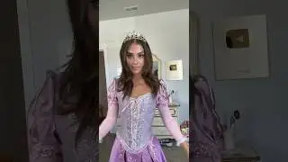 Get dressed with me as Rapunzel!! #tangledrapunzel #disney #tangled