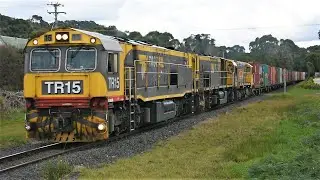 Tasrail #31 train TR15 TR13 2012 + 48W through Leith 29.5.22