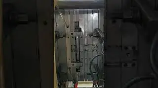 Suction Cap Top Cover-24 Cavity full hot runner