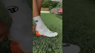 Nike Phantom Flyease vs EASYON