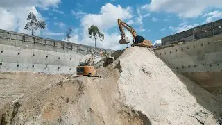 Cat® Next Gen Excavators excel for Earthworx