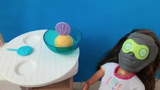 Barbie Oyuncaklarından Birkaçını Deniyorum Pizzacı Maske Ambulans