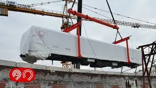 Установка макета метровагона «Москва-2019»