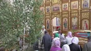 Божественная литургия в День Святой Троицы. Пятидесятница.