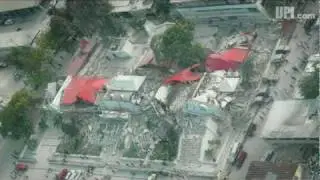 Obama pledges to help Haiti following earthquake