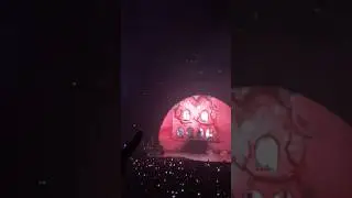 //Dollhouse at the Trilogy Tour//My camera//