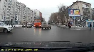 К744УТ72 Какой красный?! У меня же ЛЕКСУС!