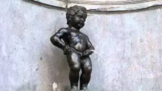 Brussels: pissing child