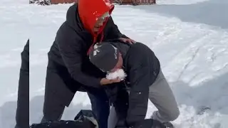 Айсулуу Тыныбекова мн Айпери Медет кызы Нурбек агайын карга жууду😂