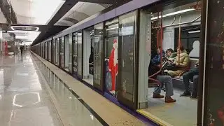 Новогодняя Москва на ст. Кленовый Бульвар