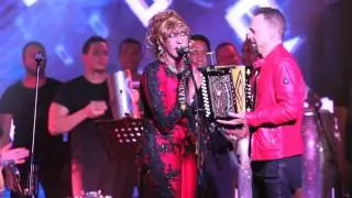 El Prodigio Feat. Fefita La Grande - La Pimienta e la que pica ''en vivo''