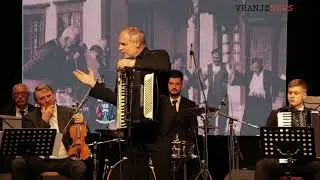 Vlada Panović,šef Narodnog orkestra RTS-a, na promociji CD-a solistkinje RTS-a Ivane Tasić u Vranju.
