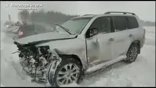 Сегодня на трассе Казань - Оренбург столкнулись внедорожник Toyota Land Cruiser 200 и Лада Приора.