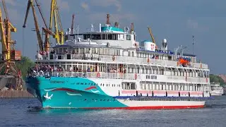 m/s Yuri Nikulin in Action