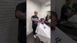 Удлиненная мужская стрижка и борода 