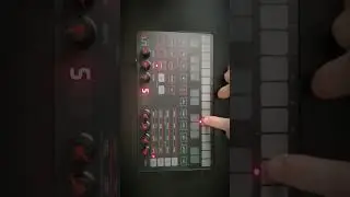 Jugando con... Uno synth de IK Multimedia