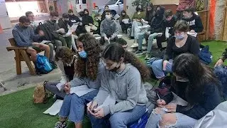 ביקור בבית החייל