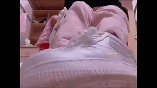 桃子女王白鞋白袜足控缩小Giantess（慢慢脱掉鞋子、袜子，最后POV，完整版私信）