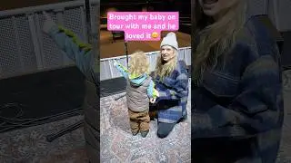 I brought my toddler on tour with me and he really loved life on the road🖤