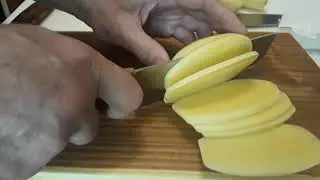Режу картофан прототипами накири Олега Матюхина